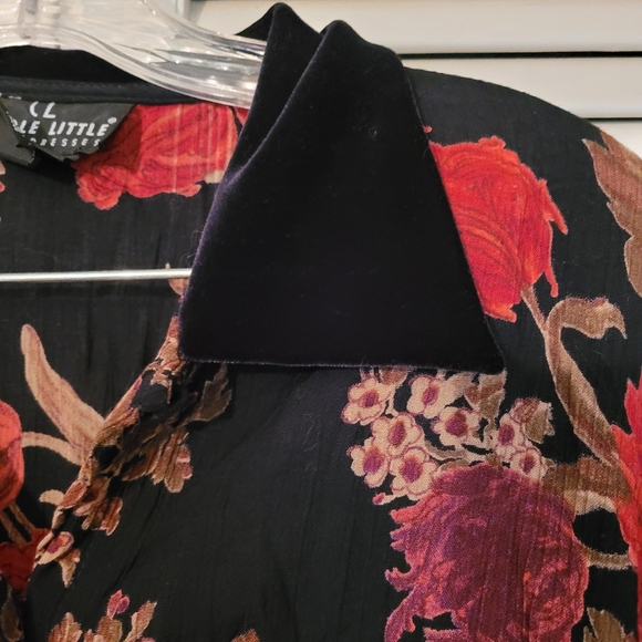 Velvet accented blouse - Picture 6 of 13